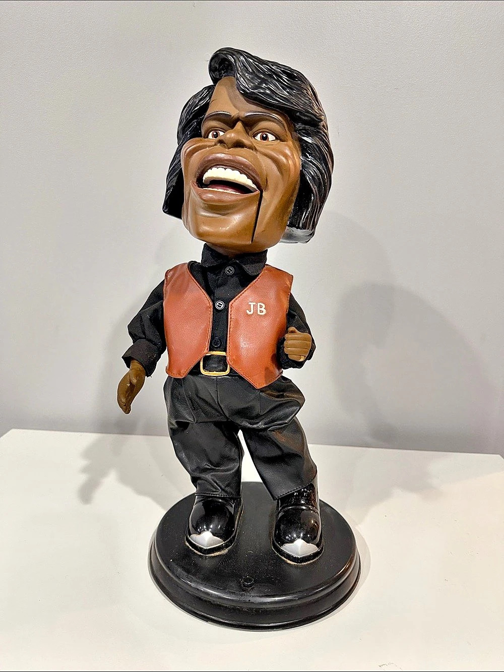 Gemmy Dancin' Shoutin' James Brown Animated Figure Decor